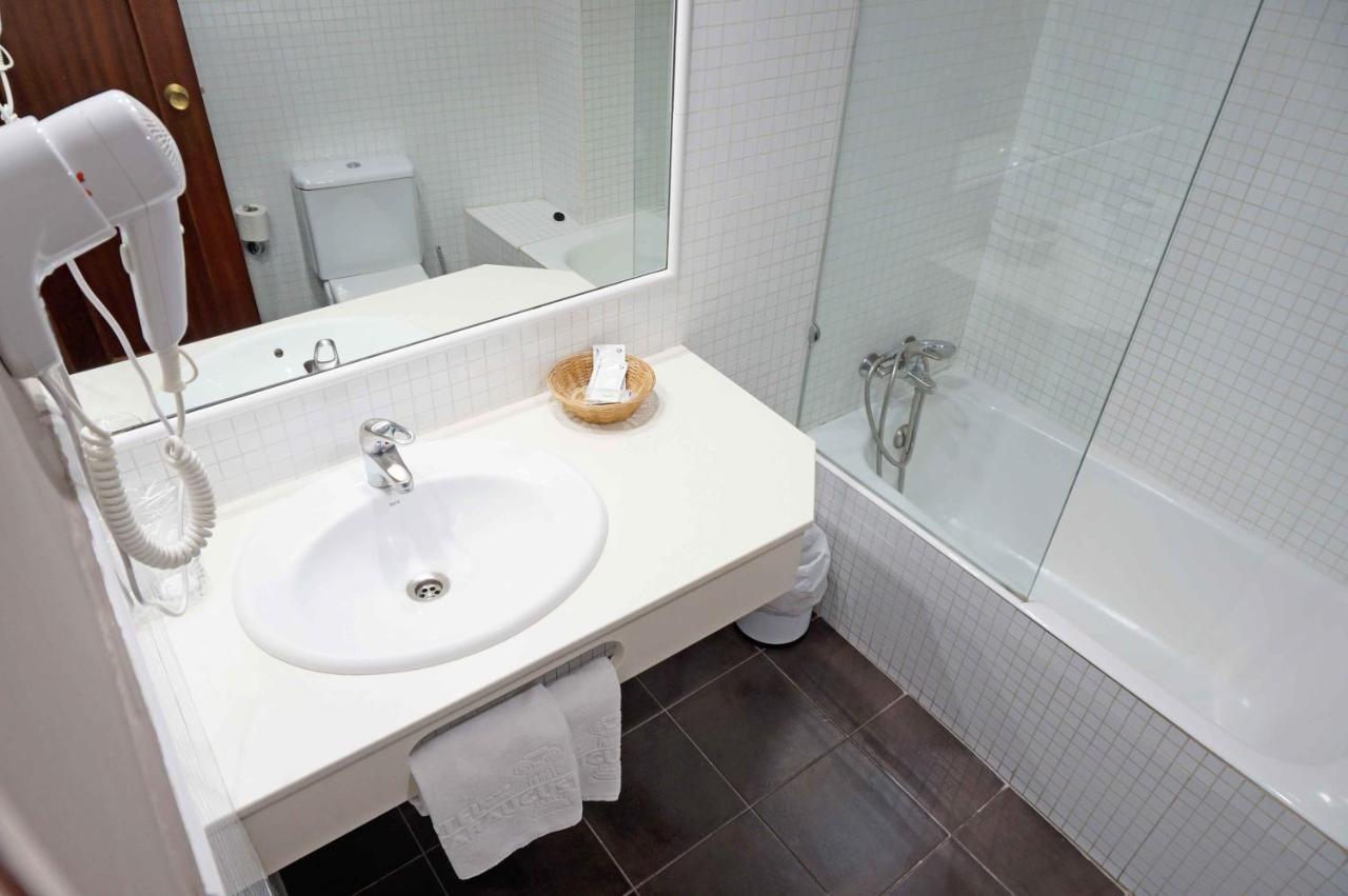 Cesaraugusta Hotel Zaragoza Bagian luar foto