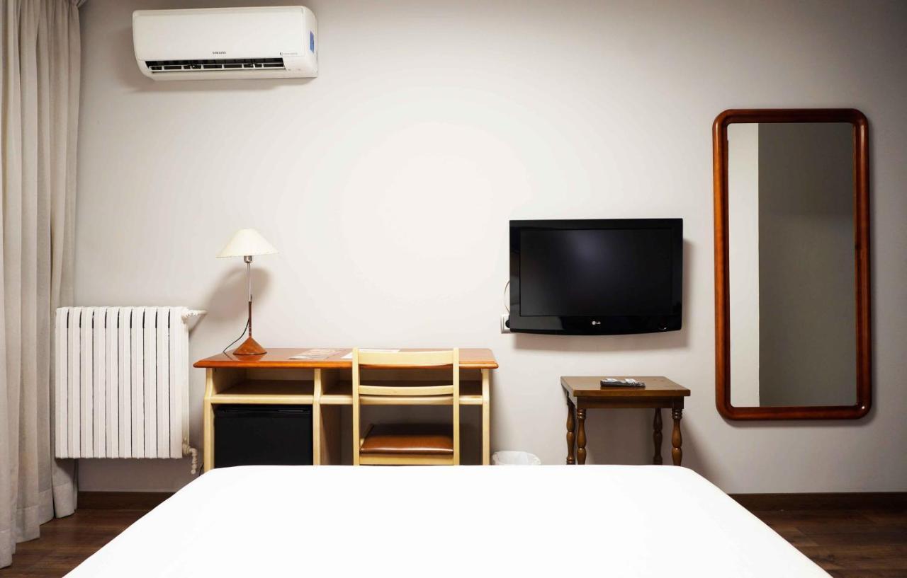 Cesaraugusta Hotel Zaragoza Bagian luar foto