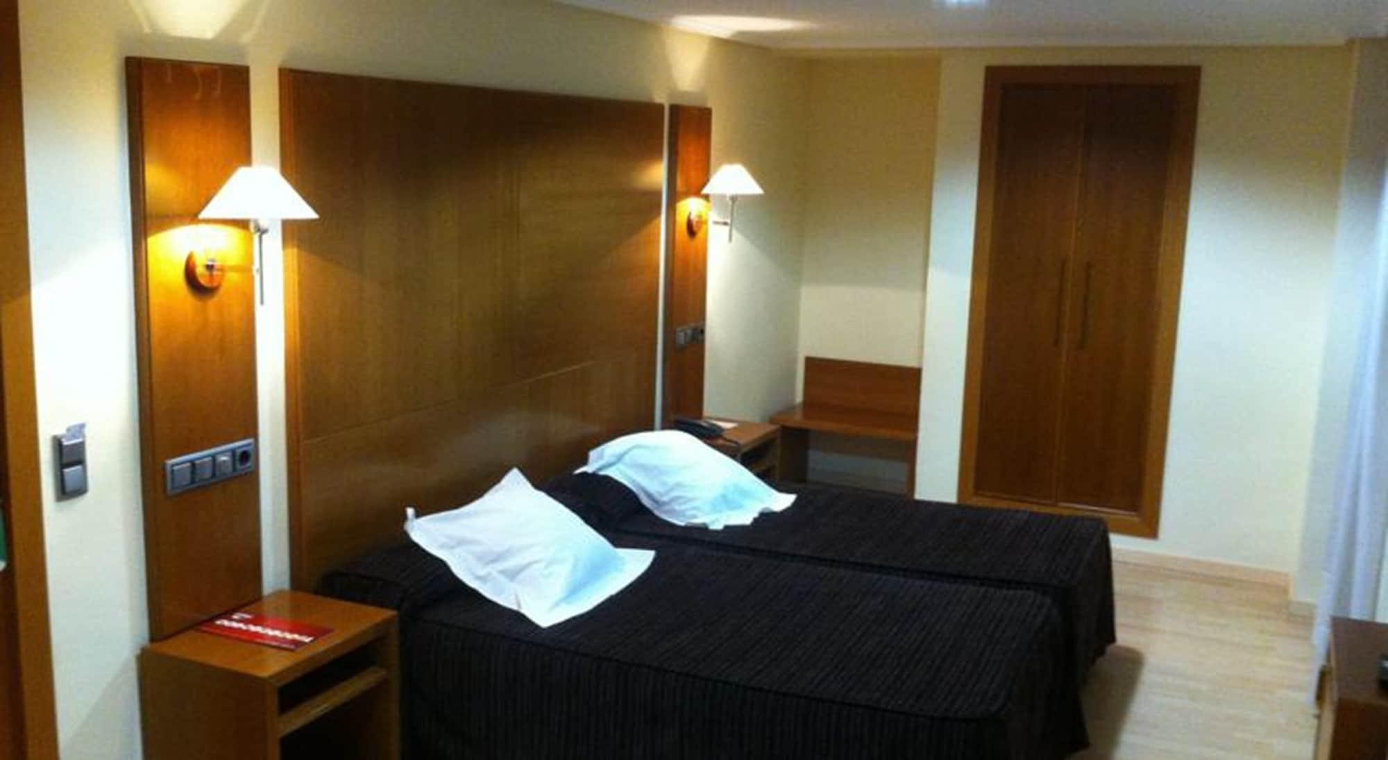 Cesaraugusta Hotel Zaragoza Bagian luar foto