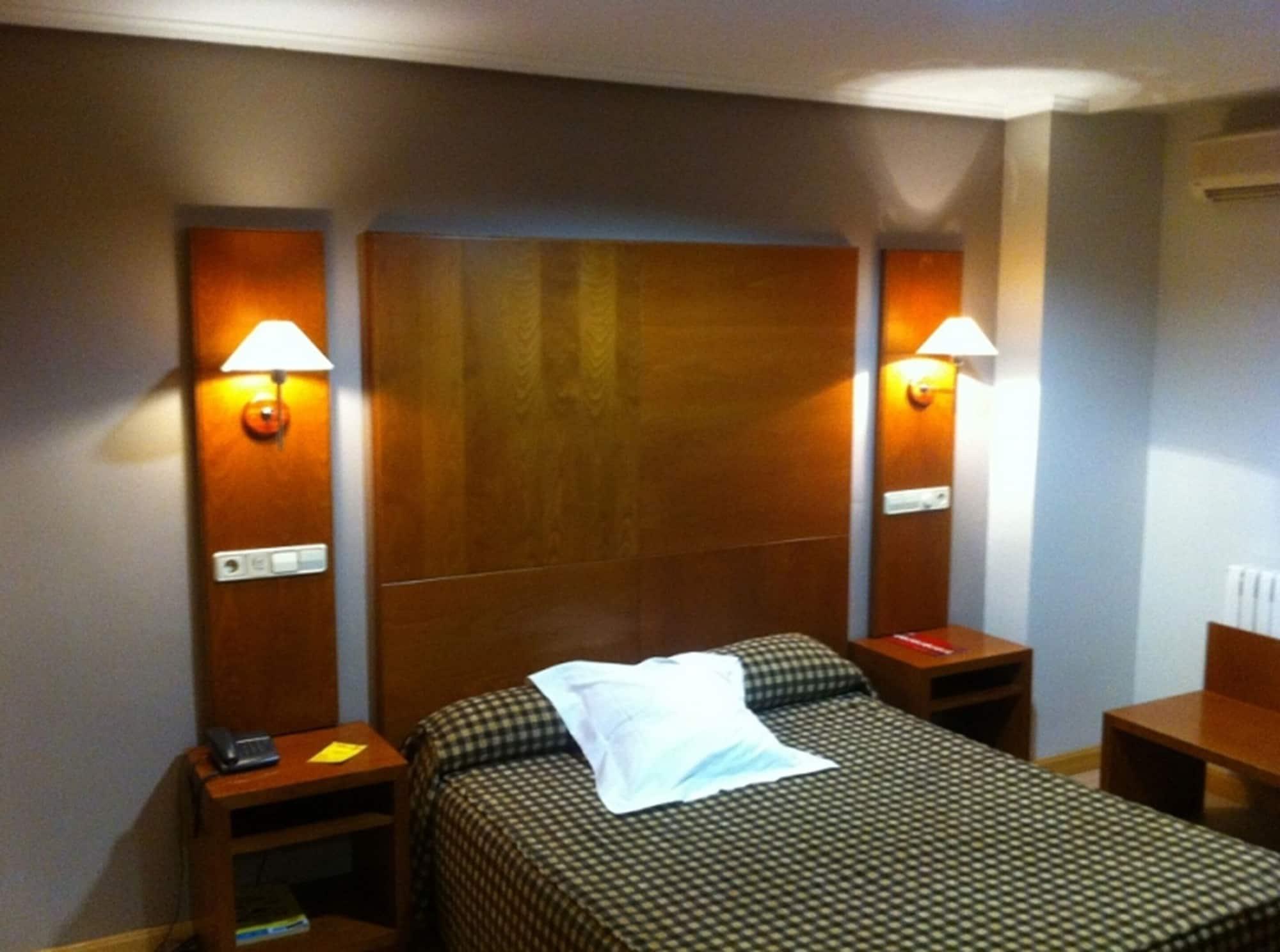 Cesaraugusta Hotel Zaragoza Bagian luar foto