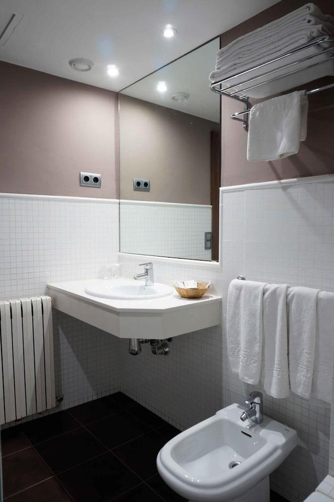 Cesaraugusta Hotel Zaragoza Bagian luar foto