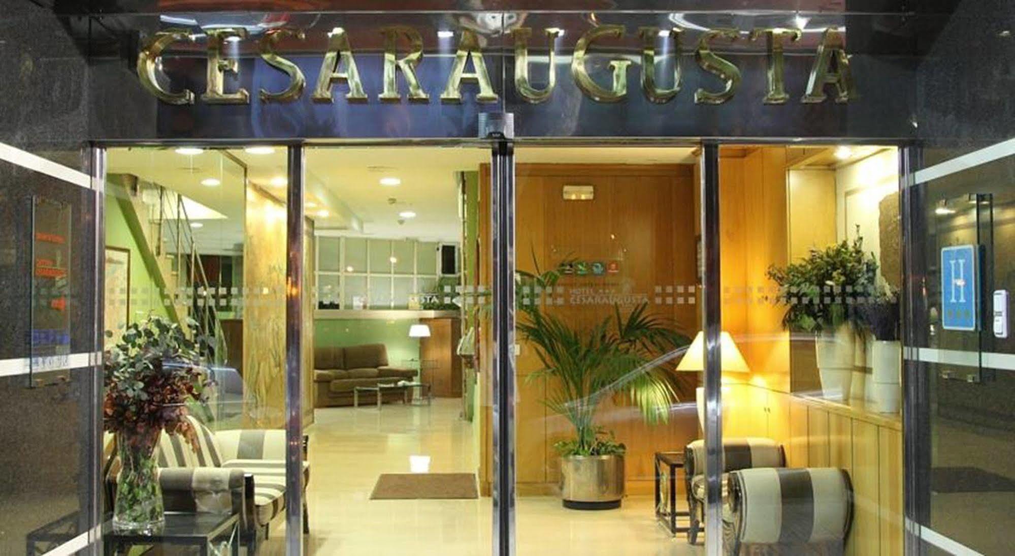 Cesaraugusta Hotel Zaragoza Bagian luar foto